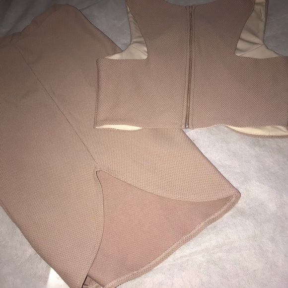 Two piece boutique skirt & crop top - Picture 2 of 2